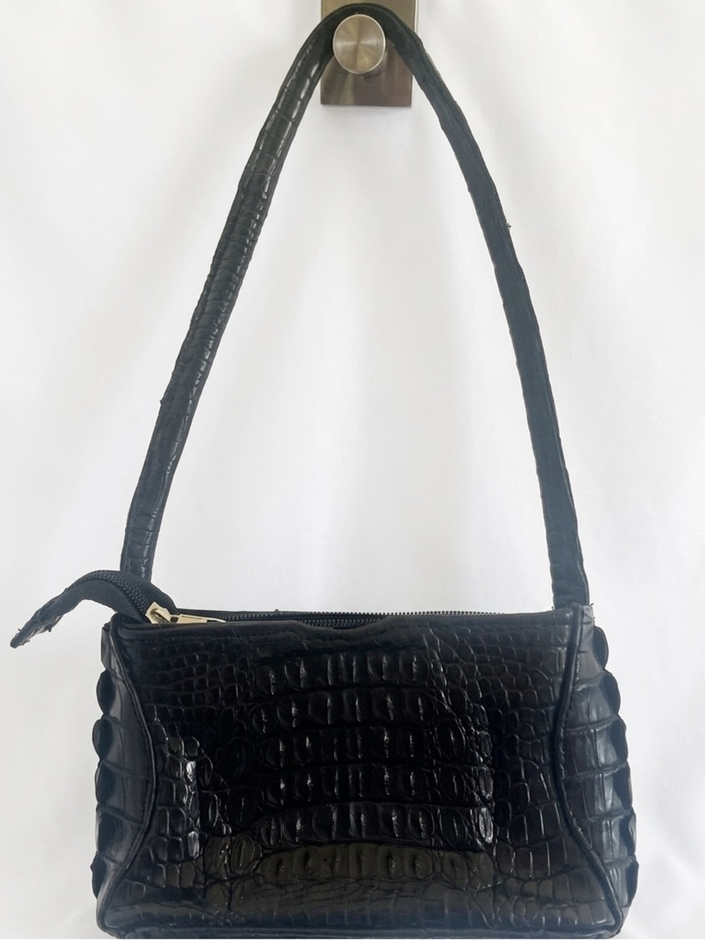 2/25$✨ Black Croc-Embossed Shoulder Bag  w/ Gold Hardware  + Dual Compartment
